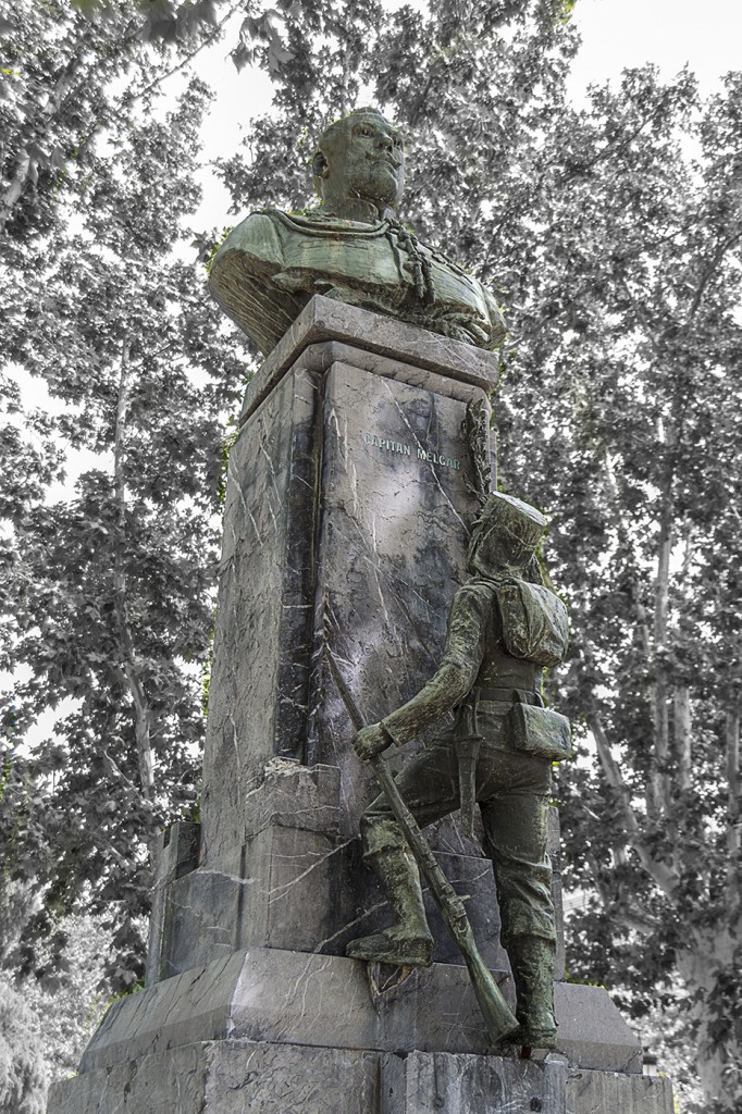 Estatua al Capitán Melgar