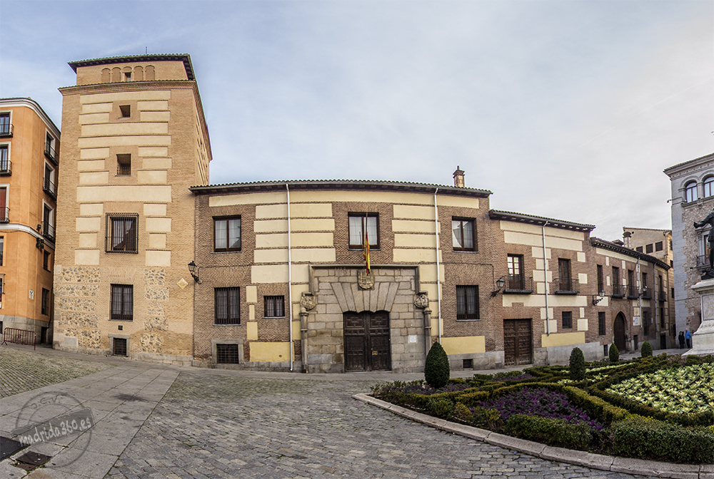 Casa y Torre de los Lujanes